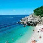 아파트 Grbin Ližnjan