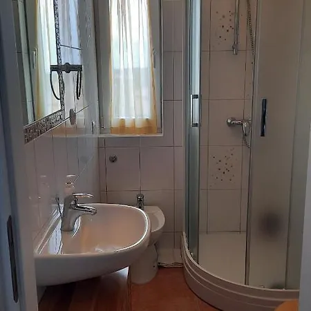 Grbin Apartment *